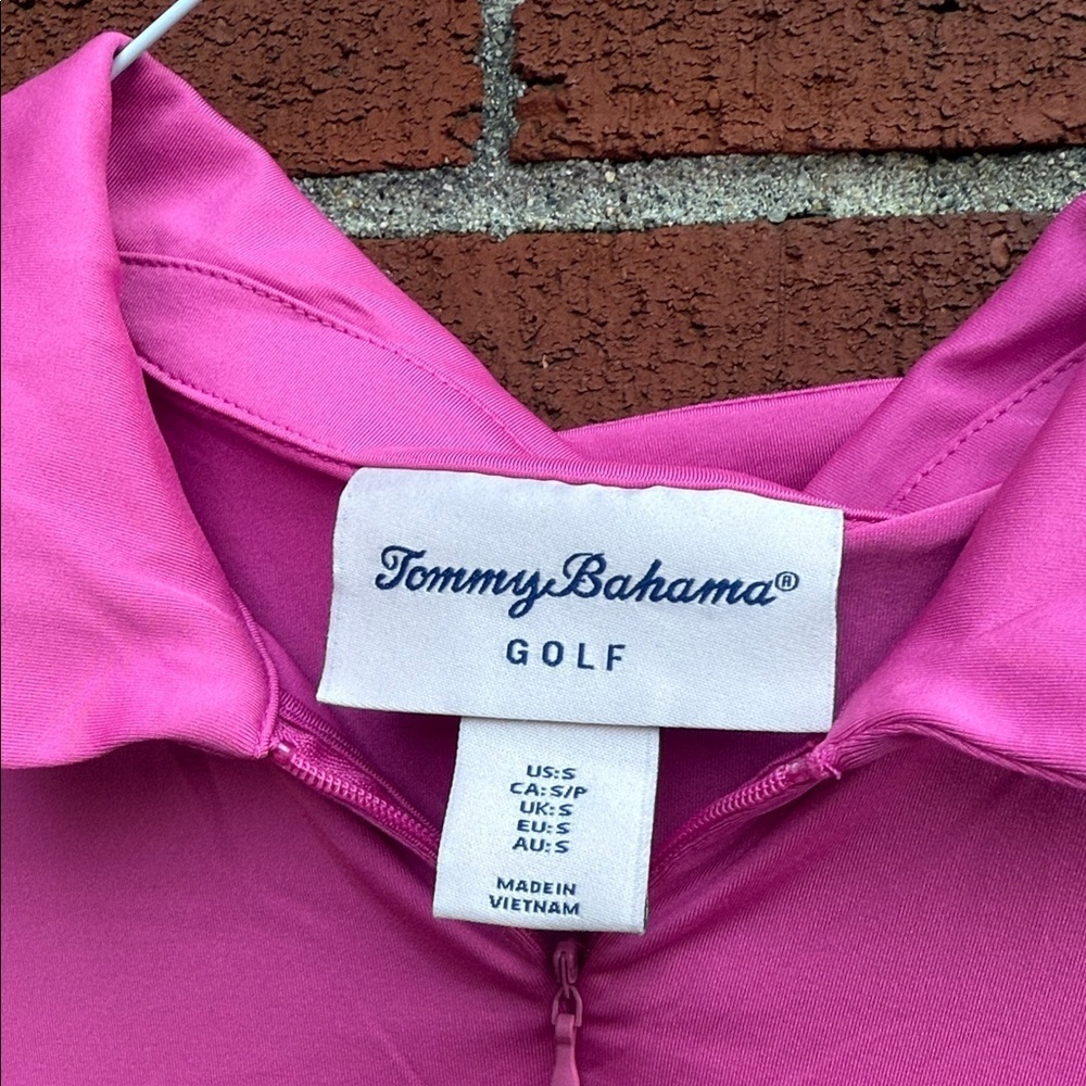 Tommy Bahama golf Vibrant Pink Sleeveless Blouse - Picture 2 of 7